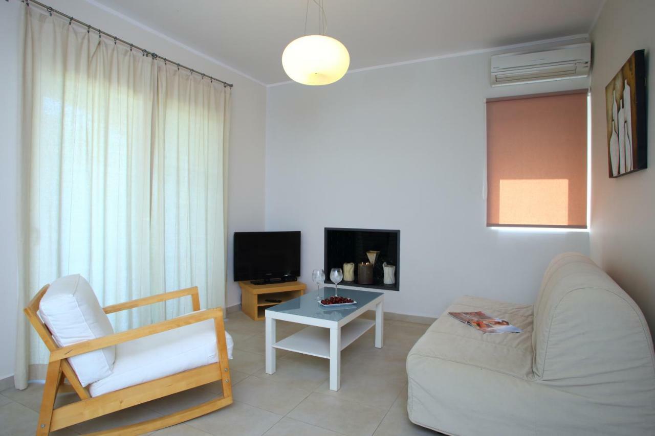 Maria Apartment Tsoukaladhes